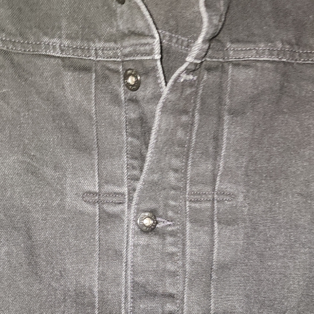 Levi's Black Denim Jacket Used Great Conditions - Picture 6 of 16